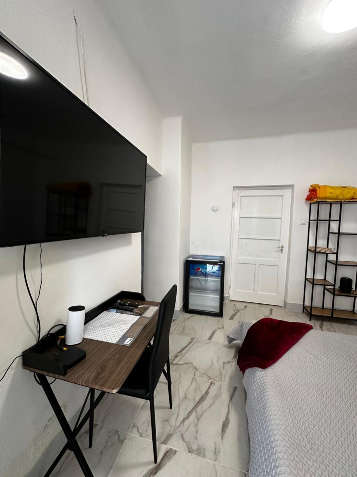 Airport17 B&B Vecsés Dış mekan fotoğraf