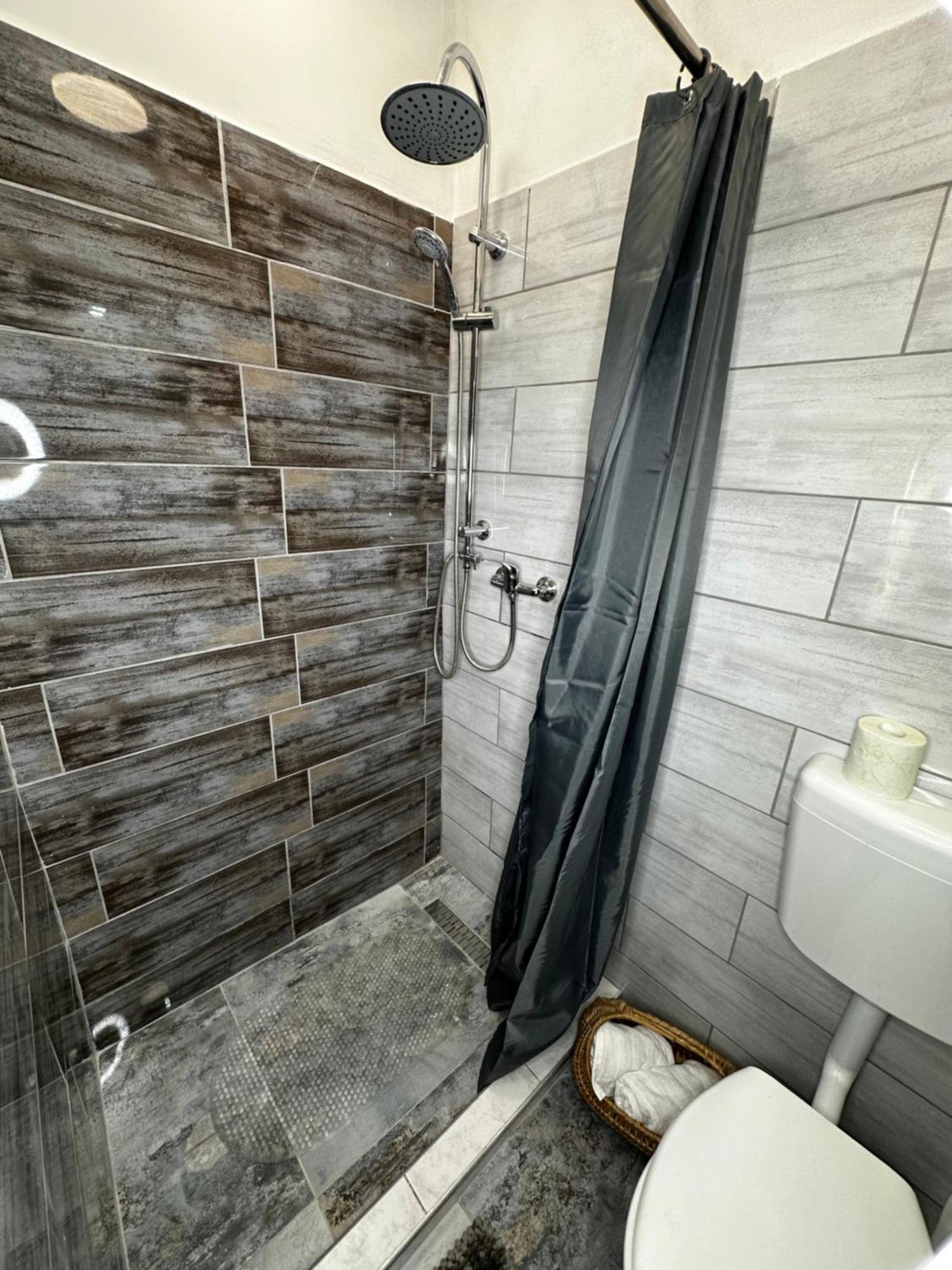 Airport17 B&B Vecsés Dış mekan fotoğraf