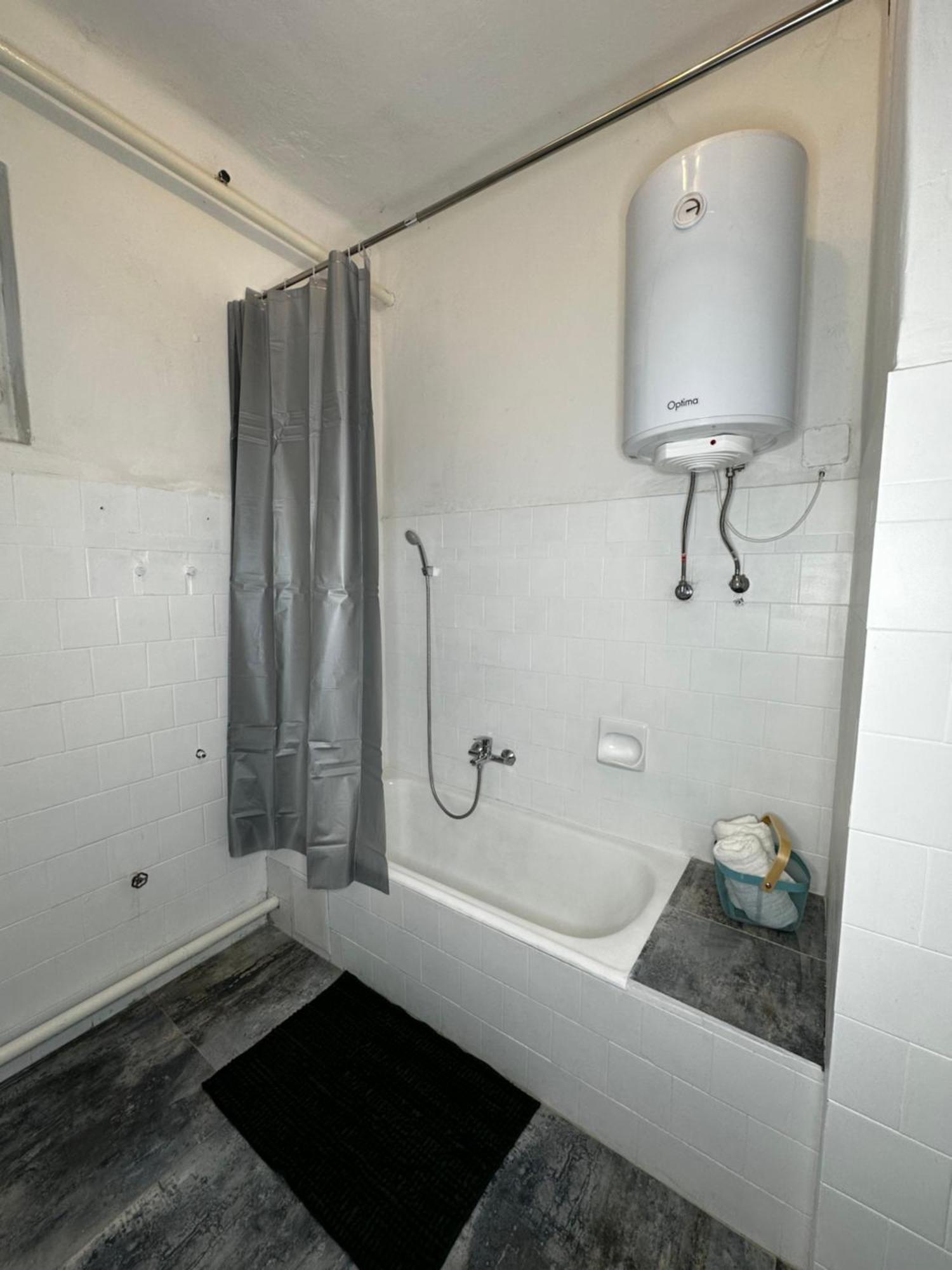 Airport17 B&B Vecsés Dış mekan fotoğraf